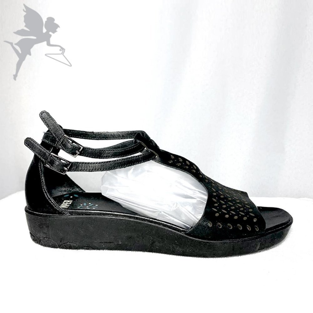 CAMPER Perforated leather t-strap platform sandal